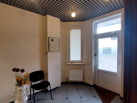 комерційна за адресою Середньофонтанська вул., 19в