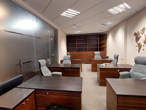 комерційна за адресою Середньофонтанська вул., 19в