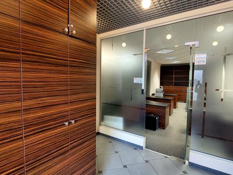 комерційна за адресою Середньофонтанська вул., 19в