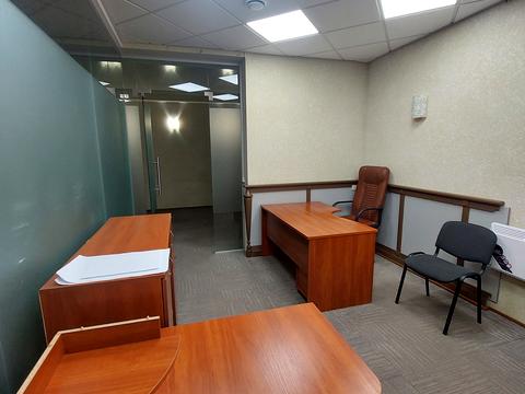 комерційна за адресою Середньофонтанська вул., 19в