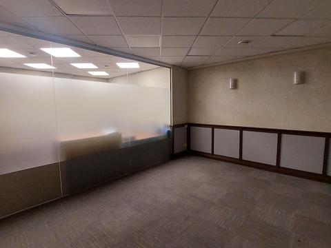 комерційна за адресою Середньофонтанська вул., 19в