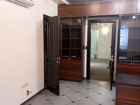 комерційна за адресою Середньофонтанська вул., 19в