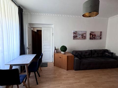 квартира за адресою Івана Тиктора вул., 4