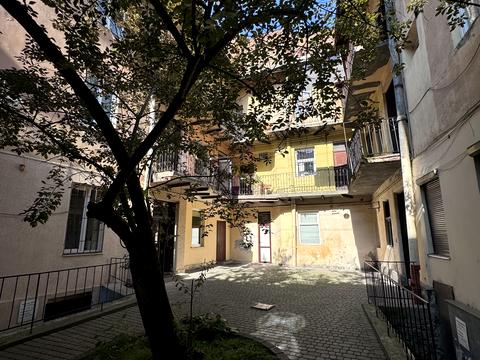 квартира за адресою Івана Тиктора вул., 4