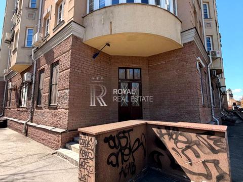 коммерческая по адресу Почайнинская ул., 25/49