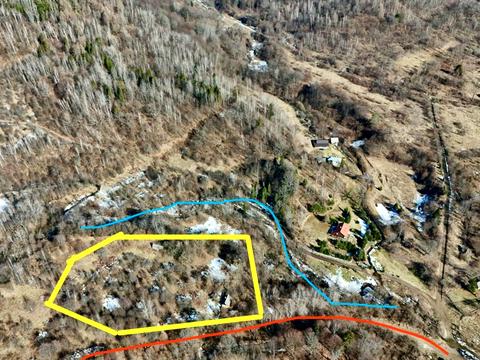 ділянка за адресою 