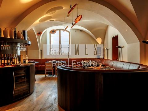 комерційна за адресою Івана Мазепи вул. (Січневого Повстання), 6