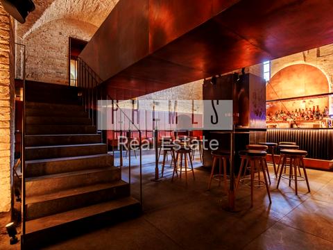 комерційна за адресою Івана Мазепи вул. (Січневого Повстання), 6