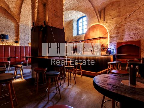 комерційна за адресою Івана Мазепи вул. (Січневого Повстання), 6