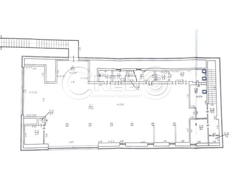 комерційна за адресою Мистецька вул. (Землячки), 1