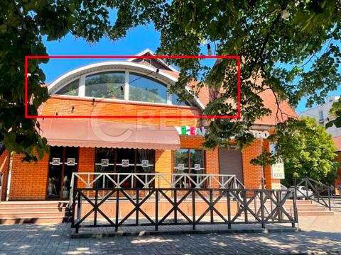 комерційна за адресою Мистецька вул. (Землячки), 1