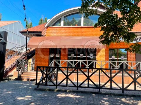 комерційна за адресою Мистецька вул. (Землячки), 1