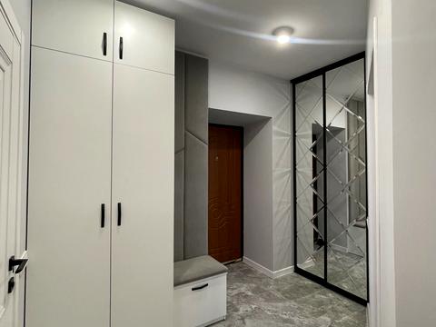 квартира за адресою Дмитра Коцюбайла вул., (Будинок)