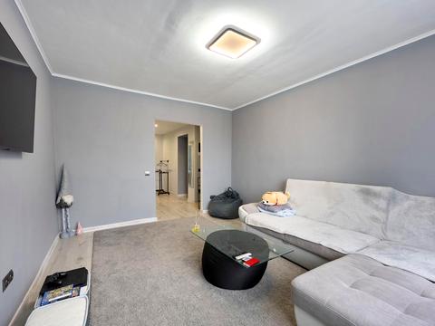 квартира за адресою Вольського, 8