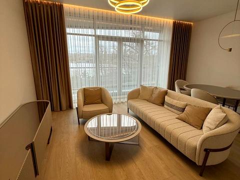 квартира за адресою Раїси Окіпної вул., 18