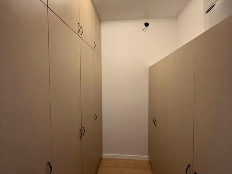 квартира за адресою Раїси Окіпної вул., 18