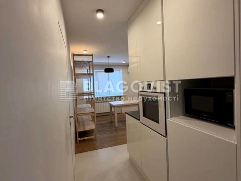 квартира за адресою Почайнинська вул., 53/55