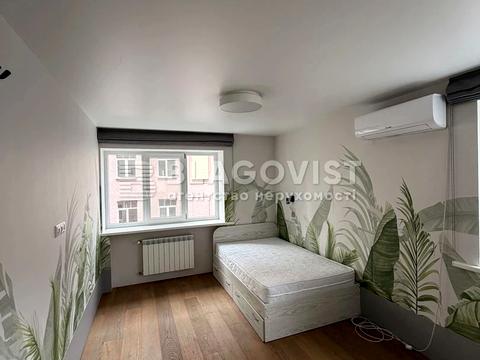 квартира за адресою Почайнинська вул., 53/55