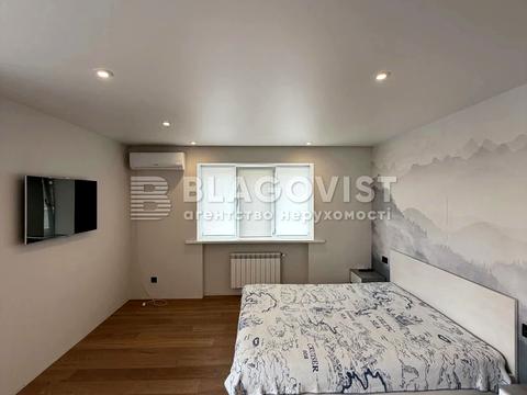 квартира за адресою Почайнинська вул., 53/55