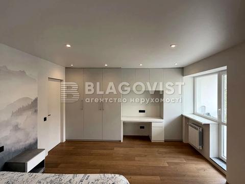 квартира за адресою Почайнинська вул., 53/55