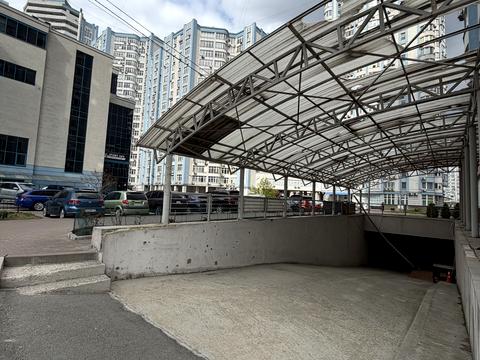 квартира за адресою Дніпровська набережна вул., 26-А