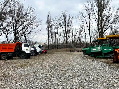 комерційна за адресою Цимлянського вул., 1