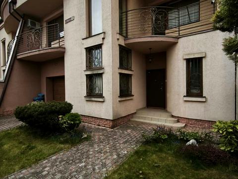 будинок за адресою Івана Франка вул., 1-Б