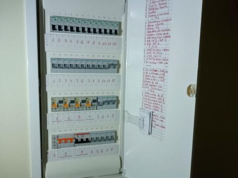 комерційна за адресою Приозерний бульв., 5