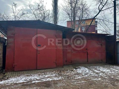 паркомісце за адресою Олександра Васякіна вул., 1