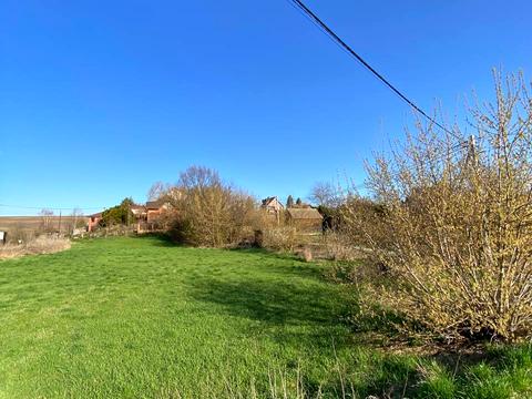 участок по адресу Вишнева