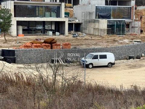 будинок за адресою Лугова вул., (Будинок 1)