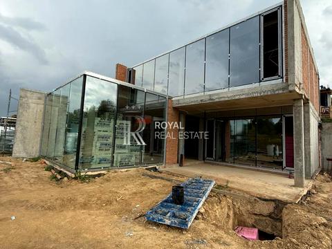 будинок за адресою Лугова вул., (Будинок 1)