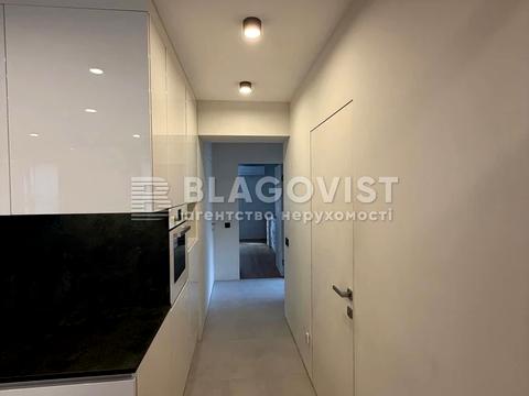 квартира за адресою Почайнинська вул., 53/55