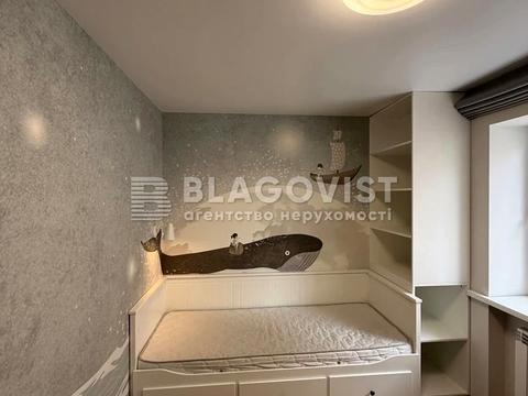 квартира за адресою Почайнинська вул., 53/55