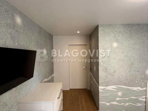 квартира за адресою Почайнинська вул., 53/55