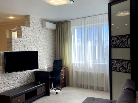 квартира по адресу Героев Полка "Азов ул. (Малиновского маршала), 8