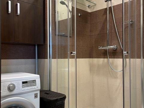 квартира по адресу Героев Полка "Азов ул. (Малиновского маршала), 8