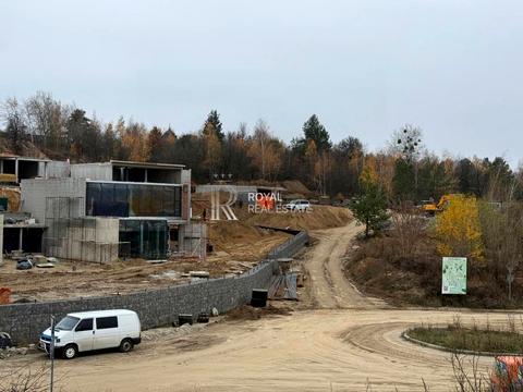 будинок за адресою с. Лісники, Лугова вул., (Будинок 1)