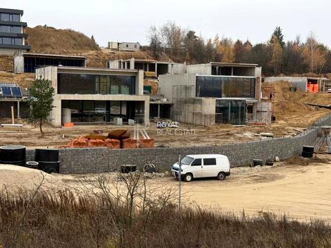 будинок за адресою с. Лісники, Лугова вул., (Будинок 1)