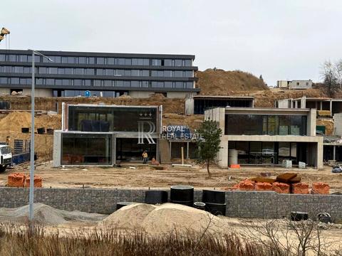 будинок за адресою с. Лісники, Лугова вул., (Будинок 1)