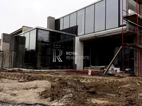 будинок за адресою с. Лісники, Лугова вул., (Будинок 1)