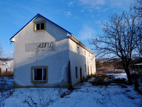 комерційна за адресою Центральна вул., 41б