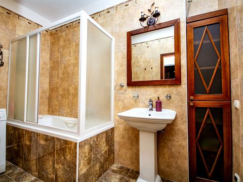 квартира по адресу Левітана ул., 3