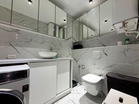 квартира за адресою Академіка Сахарова вул., 16