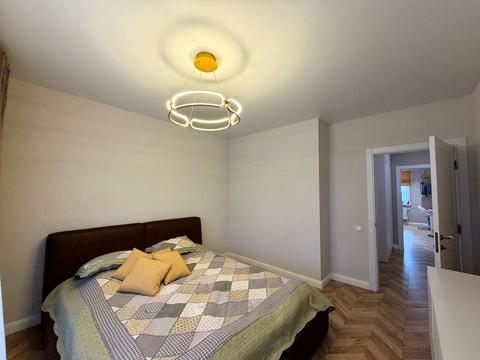 квартира за адресою Академіка Сахарова вул., 16