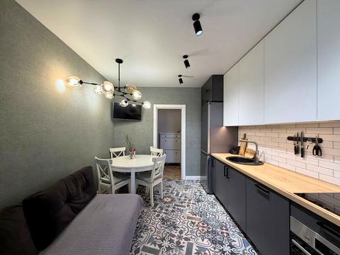 квартира за адресою Академіка Сахарова вул., 16