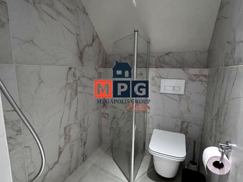 будинок за адресою Науки просп. (Леніна), 65а