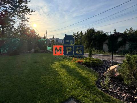 будинок за адресою Науки просп. (Леніна), 65а