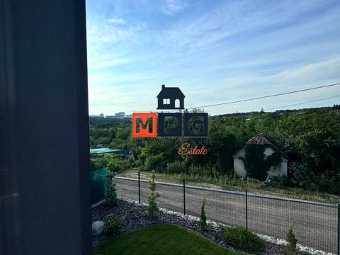 будинок за адресою Науки просп. (Леніна), 65а