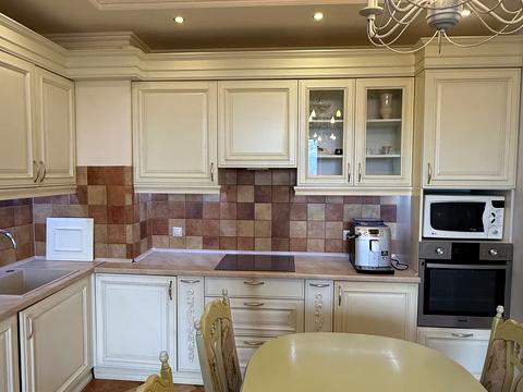 квартира за адресою Миколи Амосова вул., 4